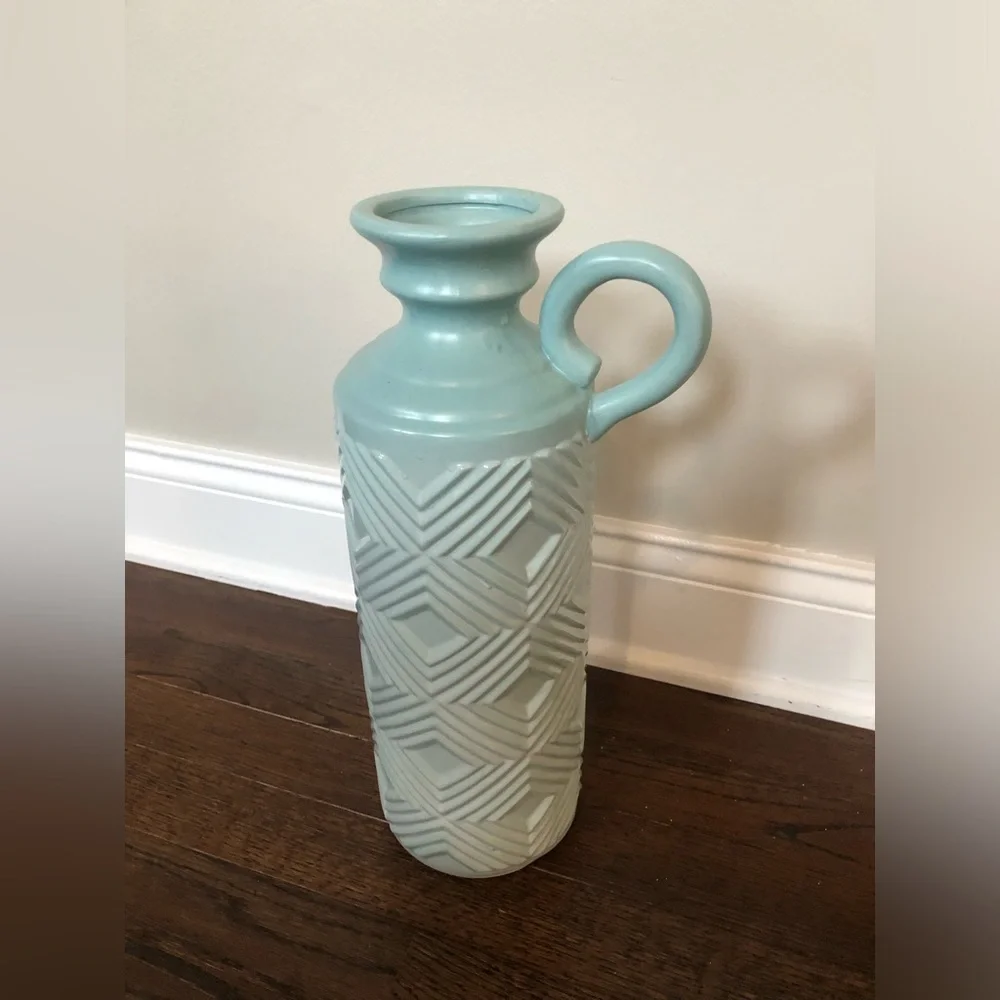 Bed Bath & Beyond Large Sea Blue Herringbone Decor Jug Bottle Pitcher Vase - EUC